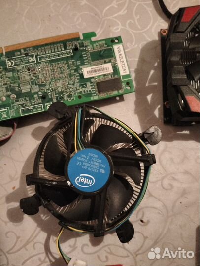 Материнская плата с процессором и памятью