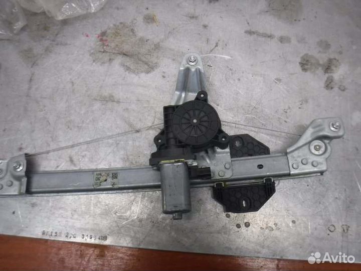 Стеклоподъемник задний левый Renault Sandero 2