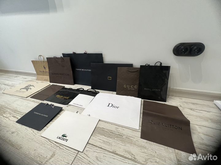 Брендовые пакеты, конверты, коробки gucci