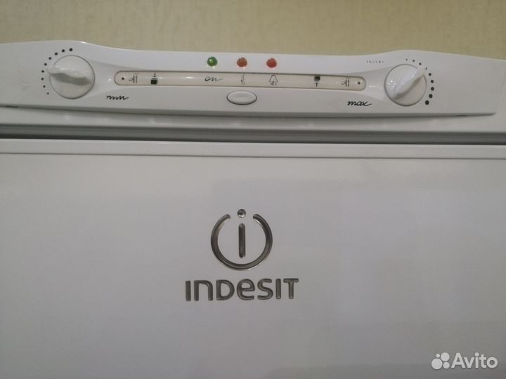 Холодильник бу indesit