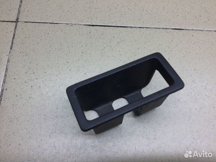 Накладка (кузов внутри) Renault Megane 3 K9K834