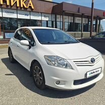 Toyota Auris 1.6 AT, 2010, 197 100 км, с пробегом, цена 1 019 000 руб.