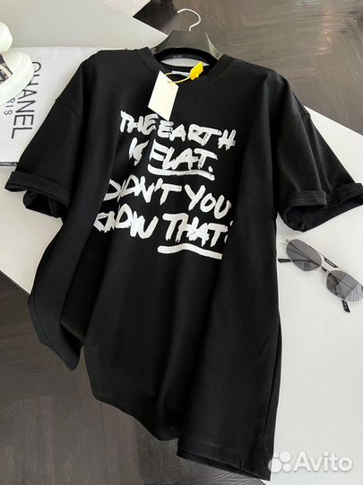 Футболка vetements