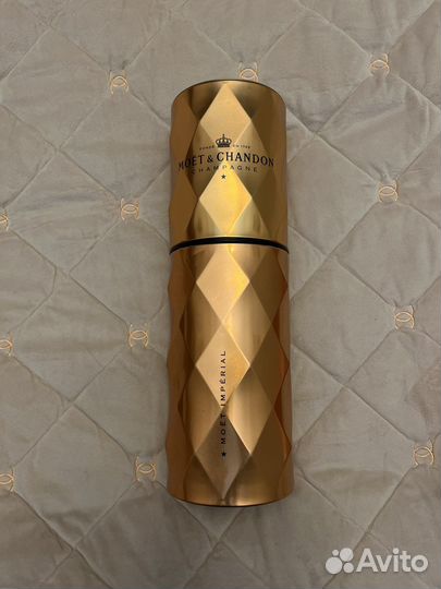 Металлические коробки и мягкие кофры для бутылок