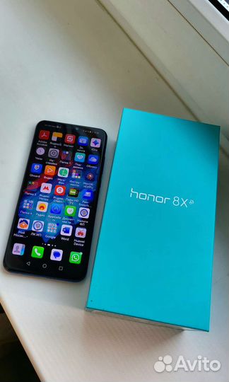 Телефон Honor 8x 4/128