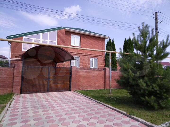 Дом 326 м² на участке 14 сот.