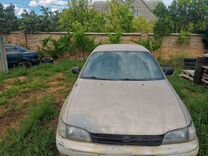 Toyota Carina 2.0 MT, 1995, битый, 366 666 км, с пробегом, цена 110 000 руб.