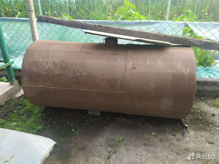 Бак, емкость, цистерна, бочка