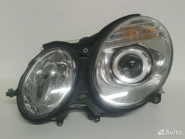 Фара левая Mercedes-Benz E 211