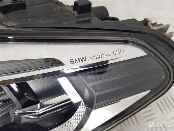 8499122 Фара правая BMW 5 G30/G31