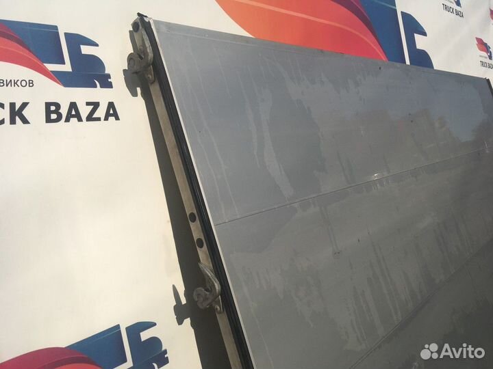 Дверь задняя правая Полуприцепы Wielton