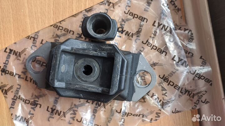 Опора(подушка)кпп Renault Logan