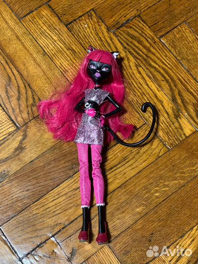 Монстер Хай Кэтти Нуар