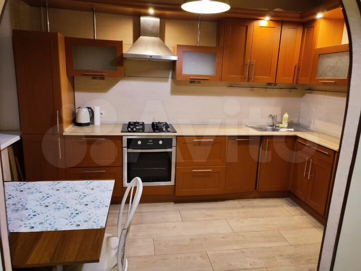 3-к. квартира, 70 м², 2/10 эт.