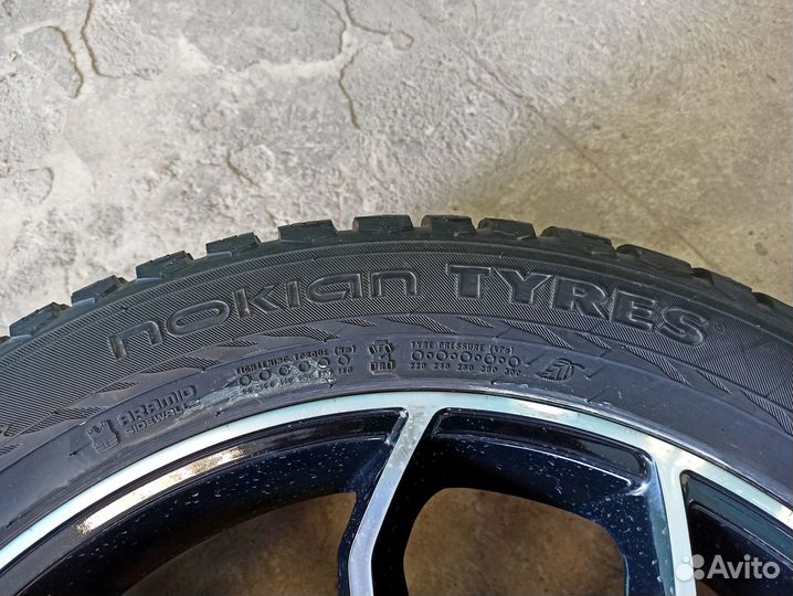 Комплект колес на дисках Nokian Hakkapeliitta 9