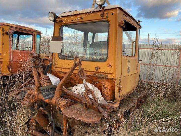 Трактор ВгТЗ ДТ-75, 1985