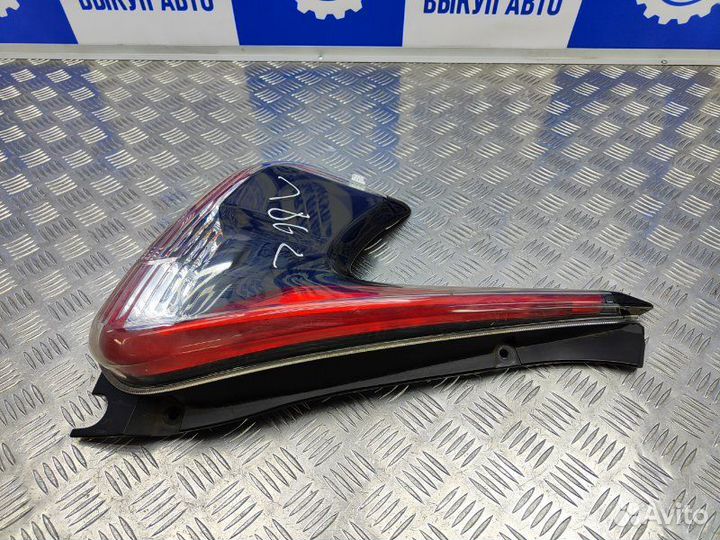 Фонарь задний левый Nissan Juke YF15 1.1 HRA2DDT
