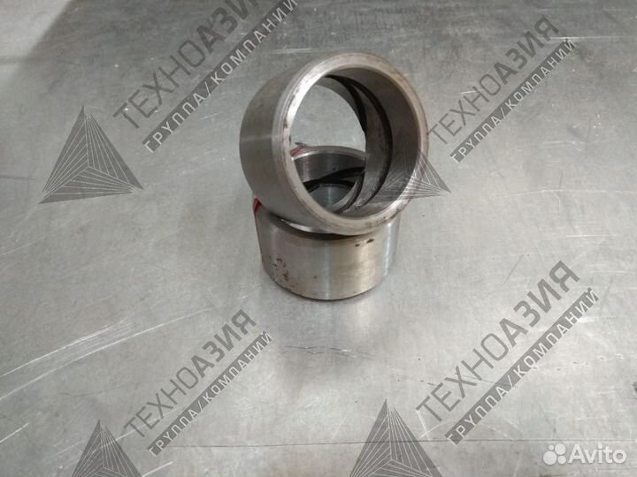 Втулка 2224600018 Shantui SG16-3