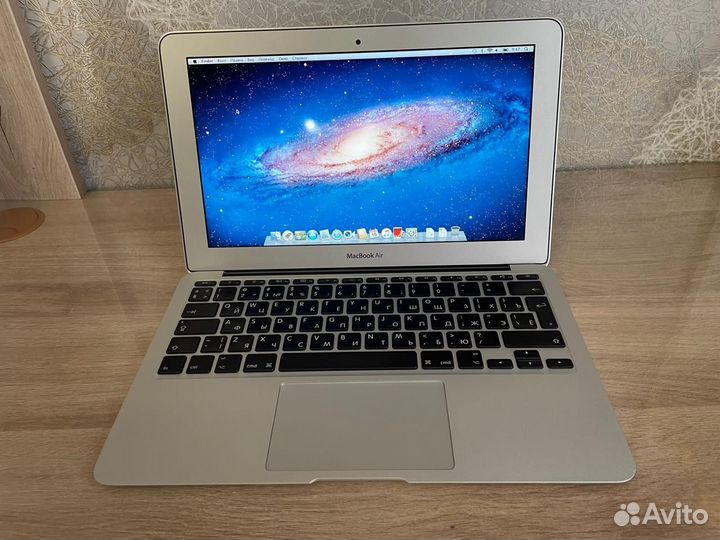 Apple macbook air 11 mid 2011