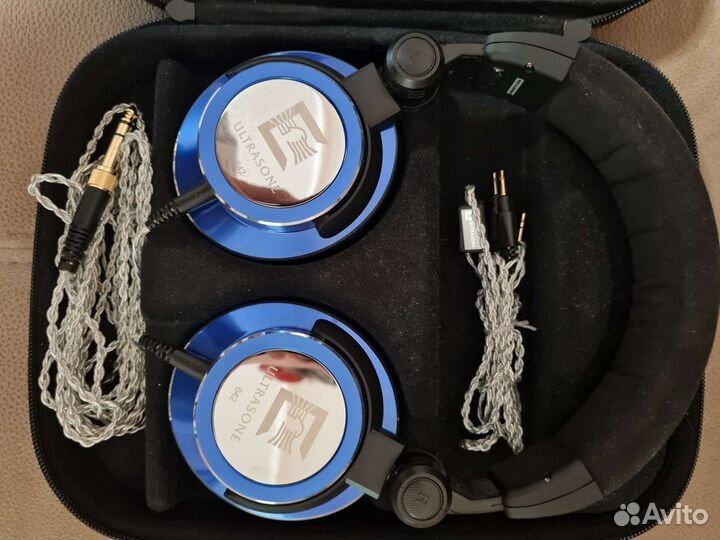 Наушники Ultrasone Tribute 7