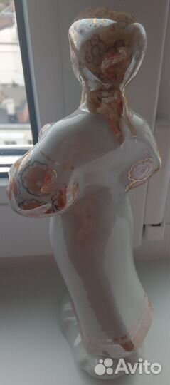 Статуэтка фарфор Рябинушка Сысерть