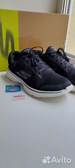 Кроссовки Skechers GoWalk 4 42.5 размера