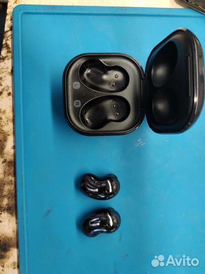Samsung galaxy buds live