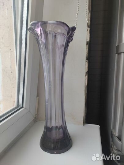 Ваза фиолетовая