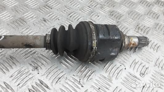 Привод передний левый toyota auris E150 (8DN10KS01