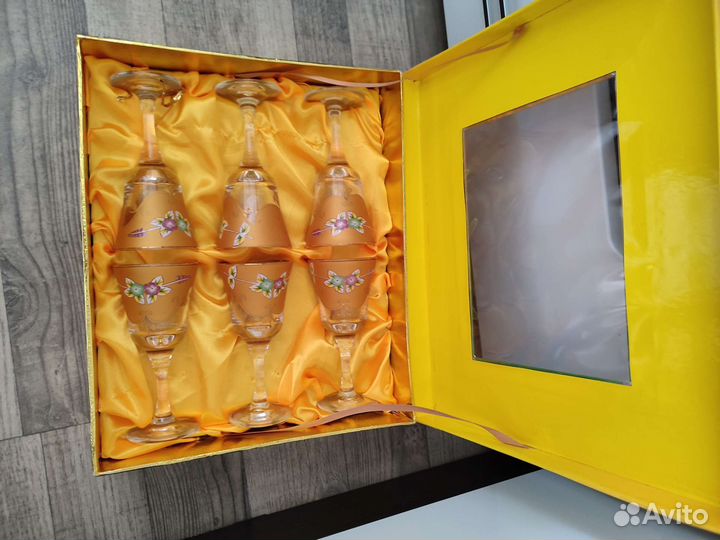 Набор фужеров