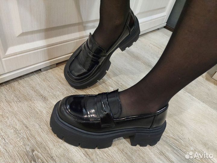 Лоферы женские 39 размер
