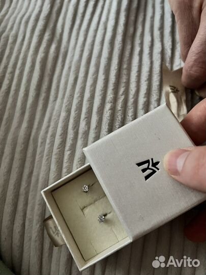 Бриллиантовые пусеты