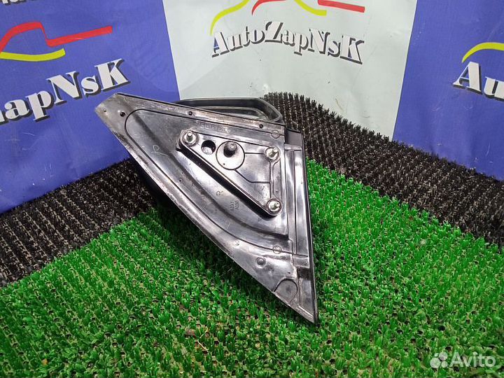 Ремень безопасности задний Toyota Hilux