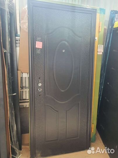 Входная дверь