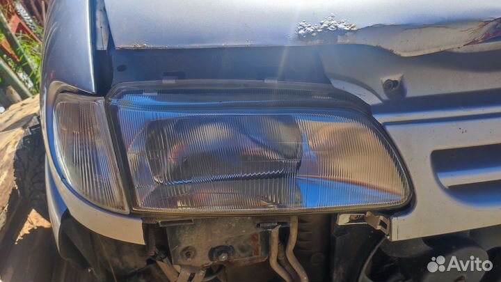 Фара правая peugeot партнер м49 Ситроен Берлинго