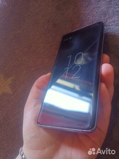 Samsung Galaxy S10, 8/128 ГБ