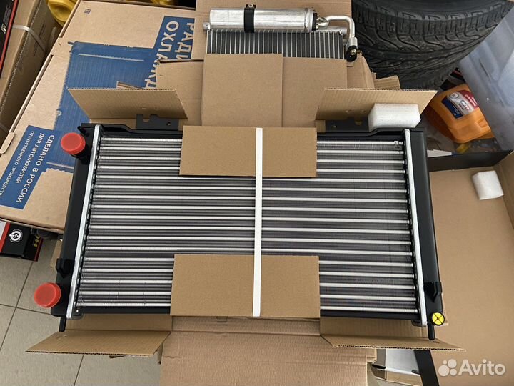 Радиатор приора халла