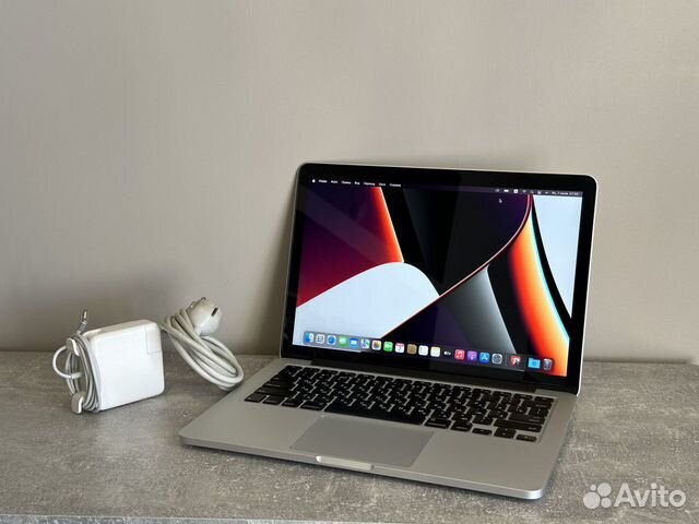 Apple MacBook Pro 13 2015 8/128/ Новый АКБ