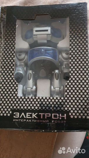 Игрушка робот