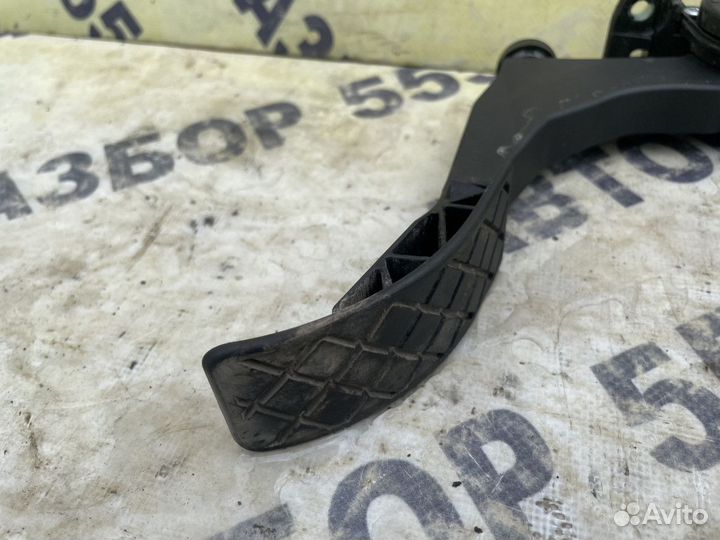Педаль газа VW Polo