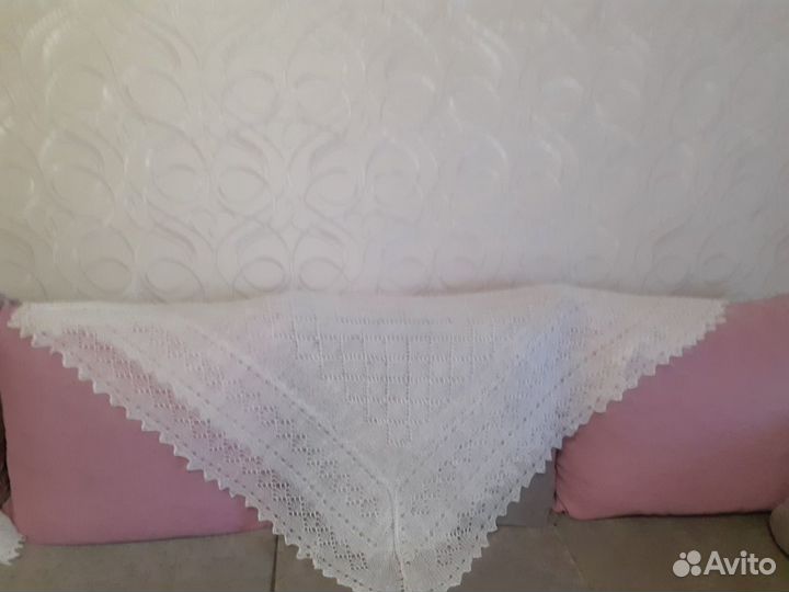 Продам оренбургские пуховые платки и палантины