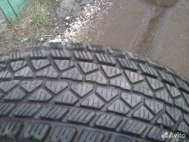 Bridgestone Dueler DM-01 275/70 R16