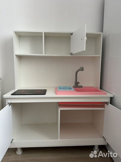 Детская деревянная кухня