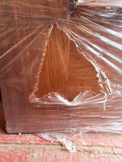 Двери (5 шт.) шпон красное дерево Испания бу