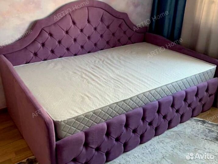 Детская кровать с ящиками