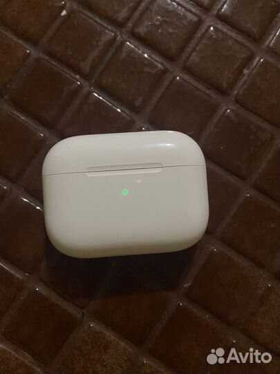 Беспроводные наушники Airpods