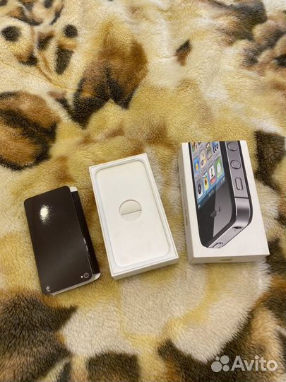 Коробка от iPhone 4 и iPhone 6