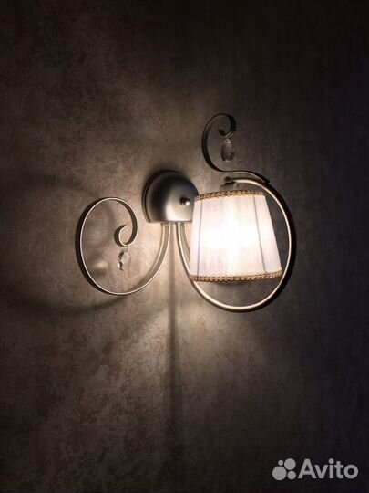 Светильник настенный