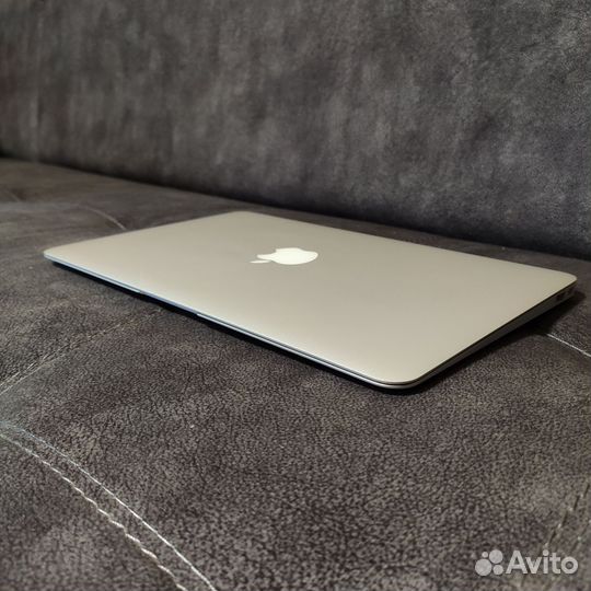 Apple macbook air mid 2012 A1465