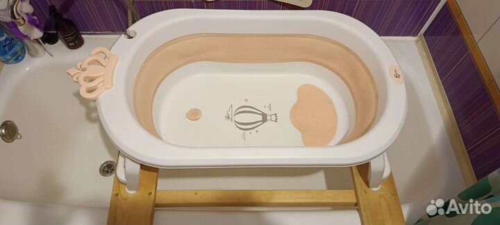 Ванночка для купания с подставкой и с матрасиком